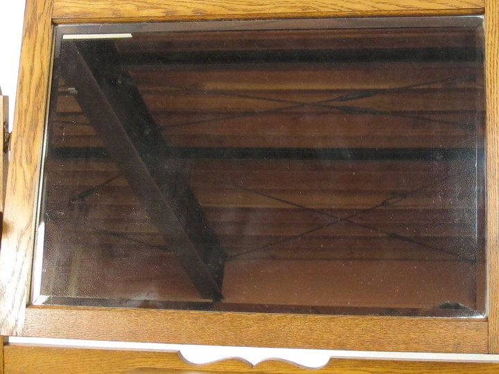 アーツアンドクラフトドレッサー 44374 アンティーク家具 ウェブサイト