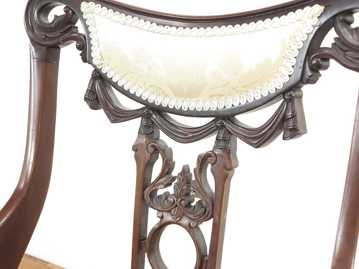 ヴィクトリアンアームチェア 55206c アンティーク家具 ウェブサイト