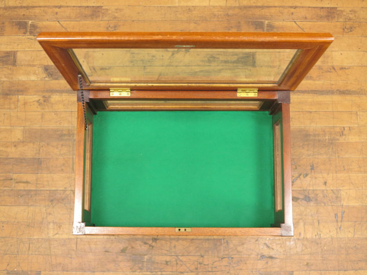 コンパクトサイズのジュエリーケース 55702 アンティーク家具 ウェブ