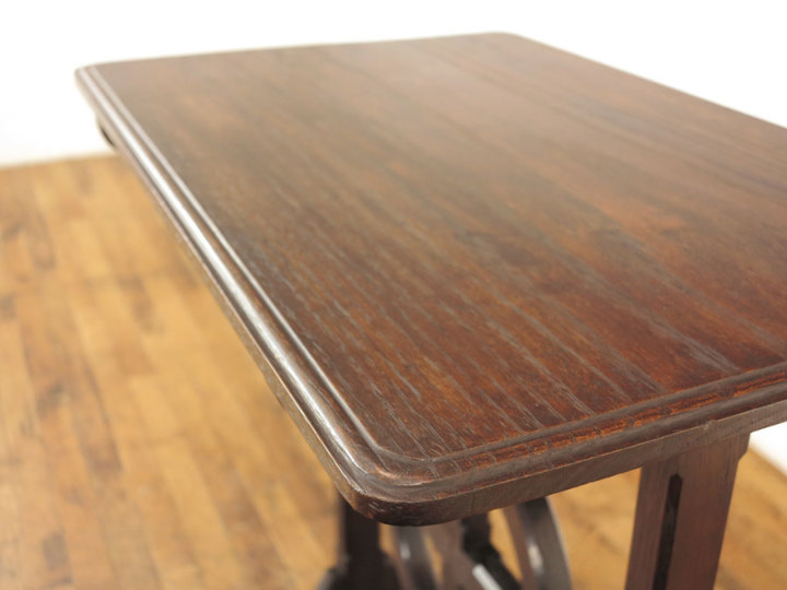 ヴィンテージ　サイドテーブル　詳細不明 ヴィンテージ家具 / サイドテーブル / 北欧デンマーク / ST-002D