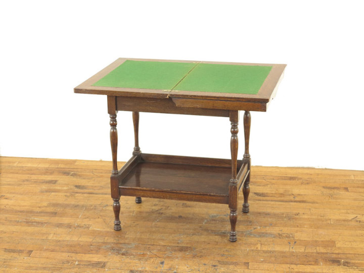 イギリス　アンティークテーブル 1940年代オーク材コーヒーテーブル（直径52.5cm) イギリス