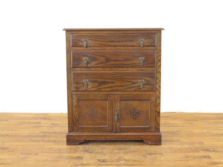 扉付きチェスト 56443 アンティーク家具 ウェブサイト商品一覧 日本