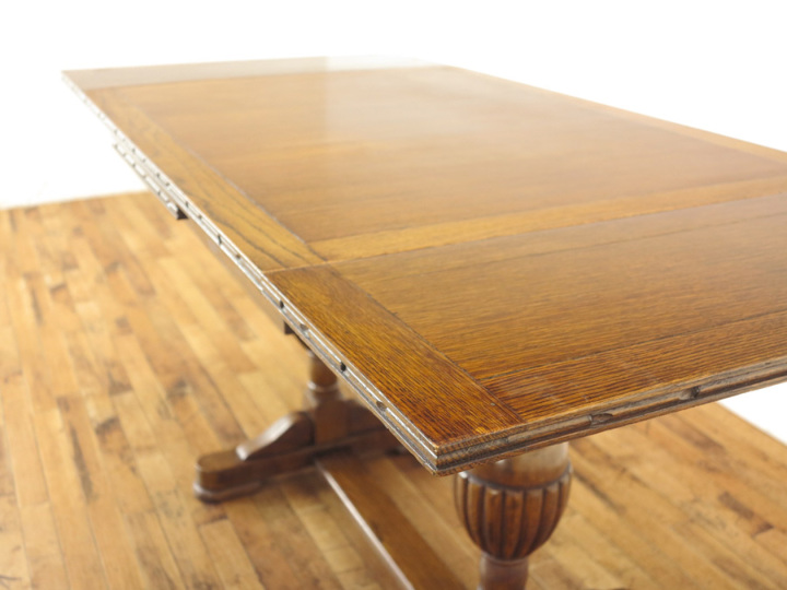 アンティーク　ダイニングテーブル&チェア4脚セット　直接引取りできるかた アンティーク ダイニングテーブル&チェア4脚セット 直接引取り