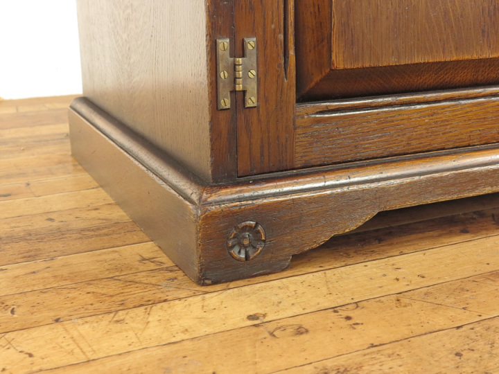 コファーかと思いきやサイドキャビネット 56797 アンティーク家具