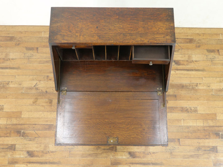 英国らしいライティングビューロー 57166 アンティーク家具 ウェブ