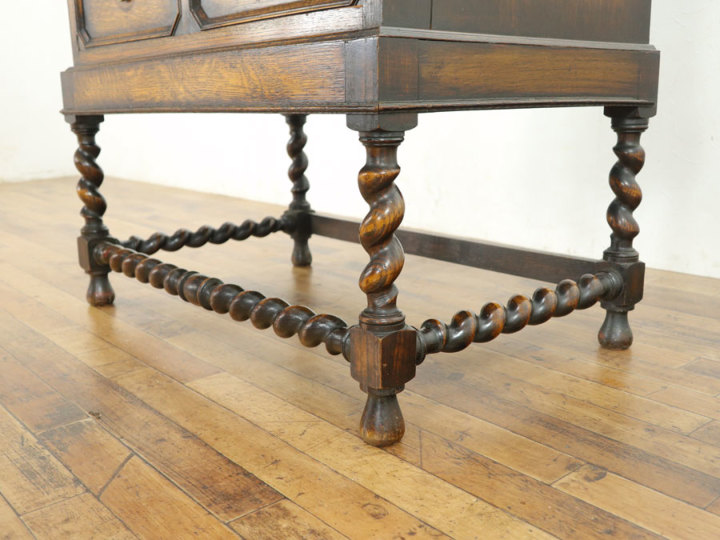 英国らしいライティングビューロー 57166 アンティーク家具 ウェブ