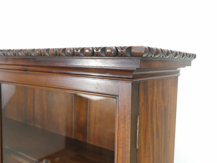 マホガニー材使用のブックケース 57247 アンティーク家具 ウェブサイト