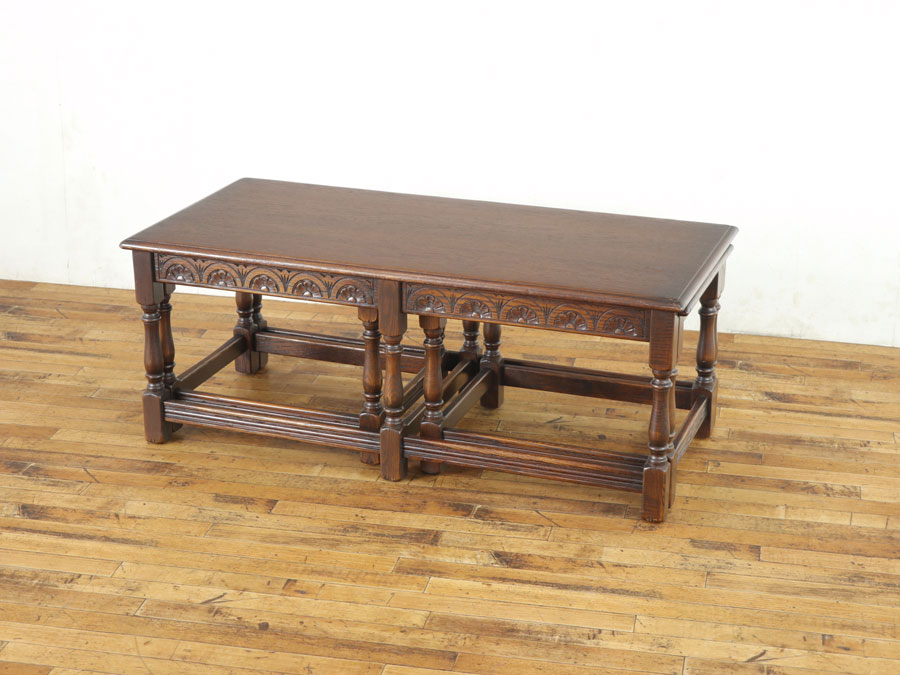 コーヒーテーブルタイプのネストテーブル 57269 アンティーク家具