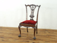 �A���e�B�[�N�Ƌ� �`�b�y���f�[���`�F�A