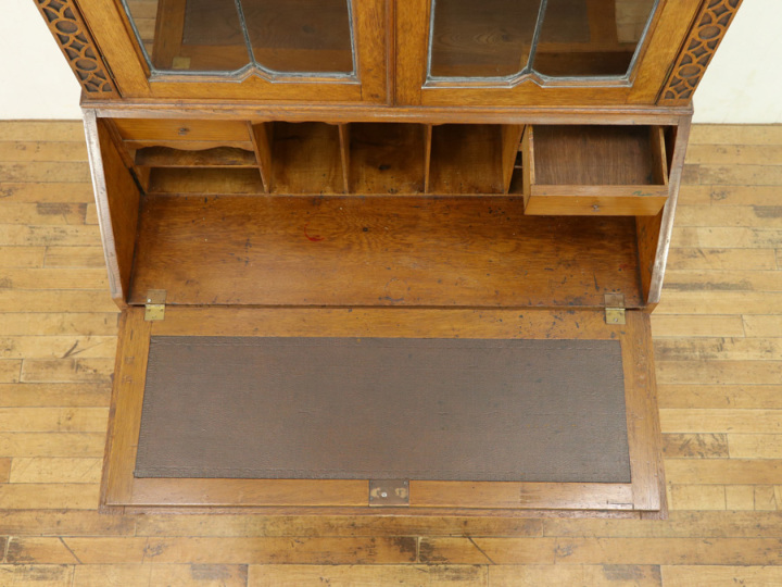 少し明るめなお色のブックビューロー 57734 アンティーク家具 ウェブ