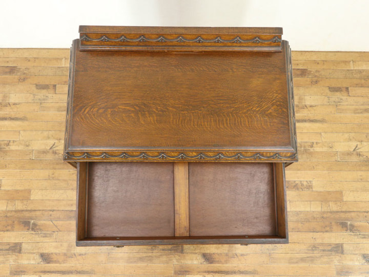 イギリス チェスト♡ リボンのような彫刻が可愛い 英国チェスト 57767b アンティーク家具