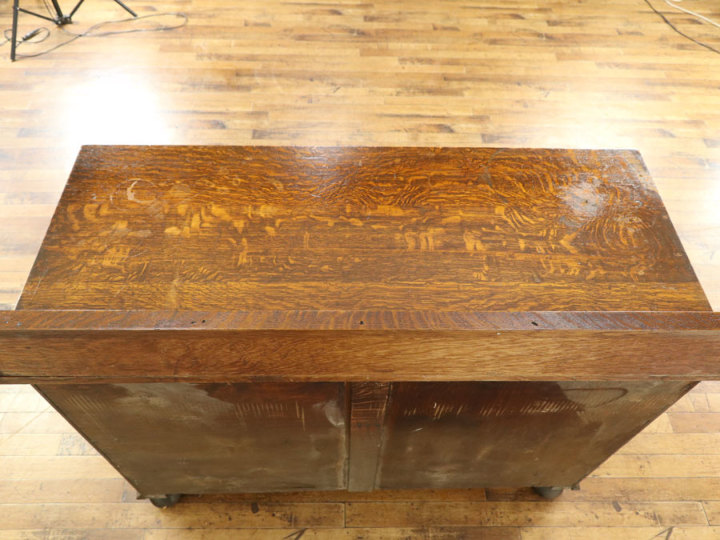 美しい彫刻 少し幅広タイプ チェスト 57800a アンティーク家具 ウェブ