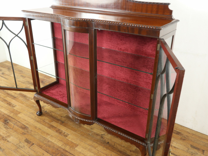 湾曲ガラスが美しいショーケース 57875 アンティーク家具 ウェブサイト