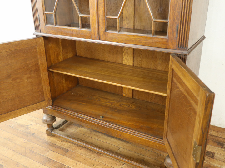 美しい装飾のブックケース 58033 アンティーク家具 ウェブサイト商品