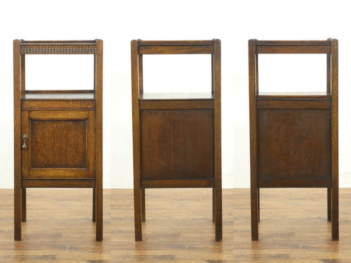 リビングのサイドキャビネットにも ナイトテーブル 58092 アンティーク