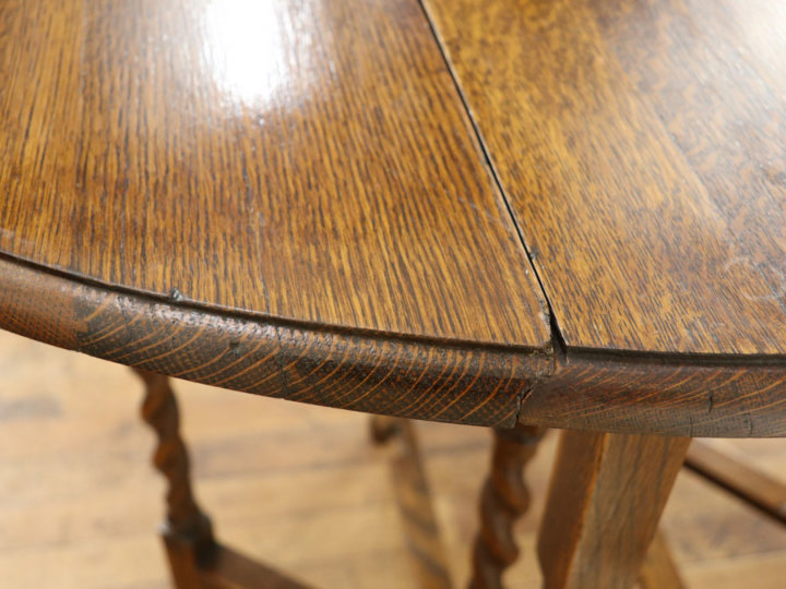 フランスアンティークテーブル　ツイストレッグ ツイストレッグテーブル/テーブル/アンティークテーブル/ラタン/剥離