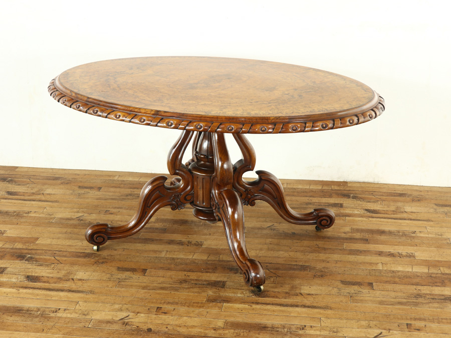 ウォレスとグルミットのテーブル TABLE｜Qualz[クオルツ]