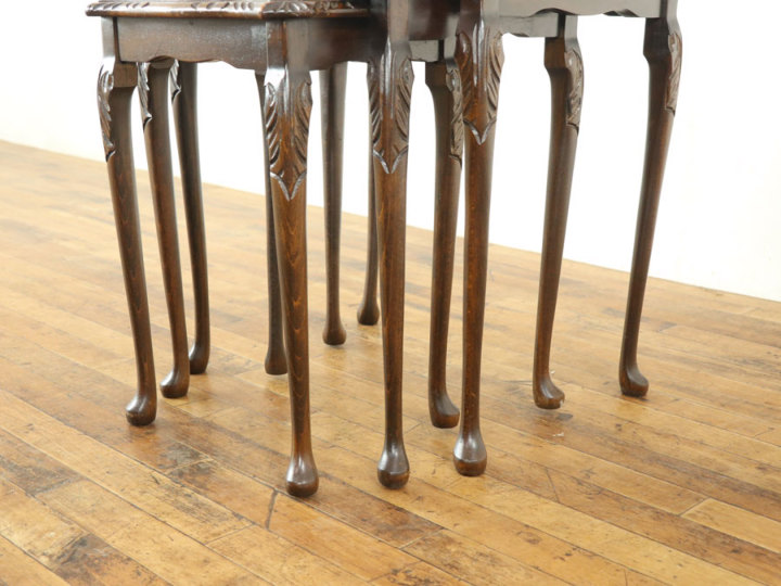 赤いレザーがかっこいい ネストテーブル 58397 アンティーク家具