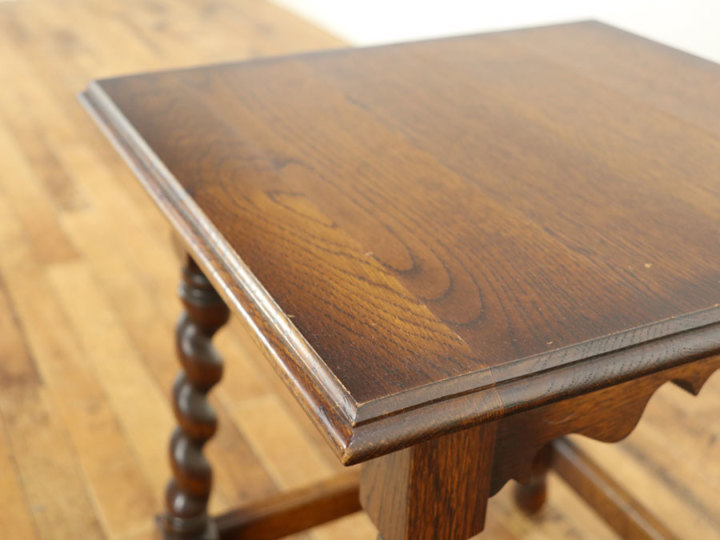 四角くてねじねじ コーヒーテーブル 58514 アンティーク家具 ウェブ