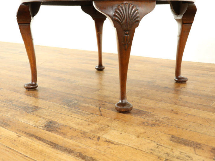 丸型としては大きめタイプ 美しい杢目も魅力 コーヒーテーブル 58693