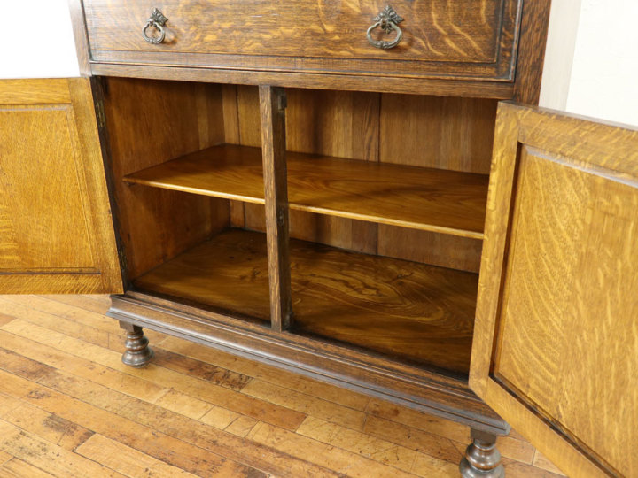 扉の付いた珍しいチェスト 58853 アンティーク家具 ウェブサイト商品