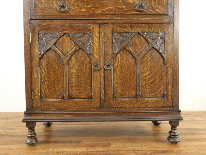 扉の付いた珍しいチェスト 58853 アンティーク家具 ウェブサイト商品