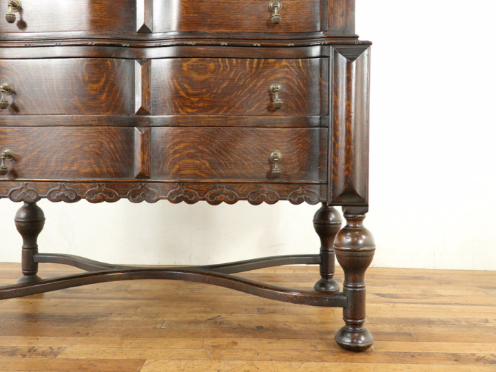 美しい曲線を描くストレッチャー、憧れが詰まったイギリスアンティーク