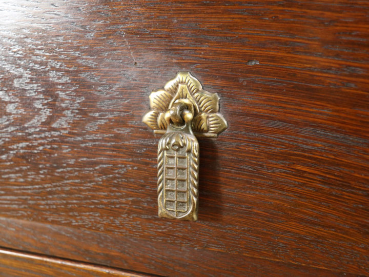 大容量！背の高いタイプのイギリスアンティークチェスト 59045