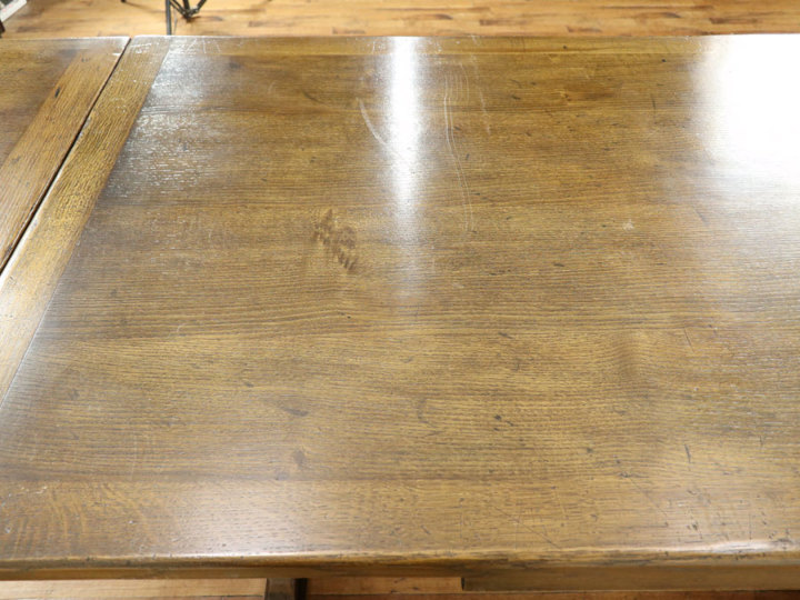 ちょっと大きめサイズのイギリスアンティークドローリーフテーブル