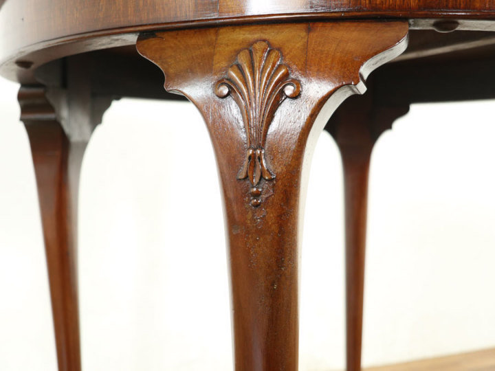 デンマーク 1940's サイドテーブル　マホガニー　無垢材 デンマーク 1940´s サイドテーブル マホガニー 無垢材