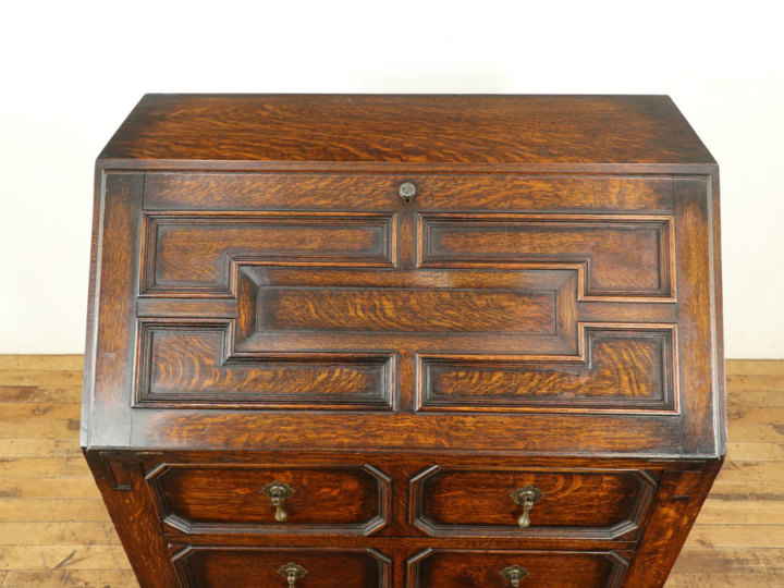 端正なフォルム♪ 英国 アンティーク ライティングビューロー ツイストレッグ イギリスアンティーク ツイストレッグライティングビューロー