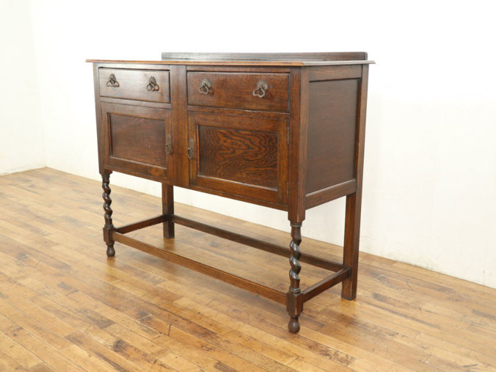 シンプルを極めた イギリスアンティークサイドボード 59497