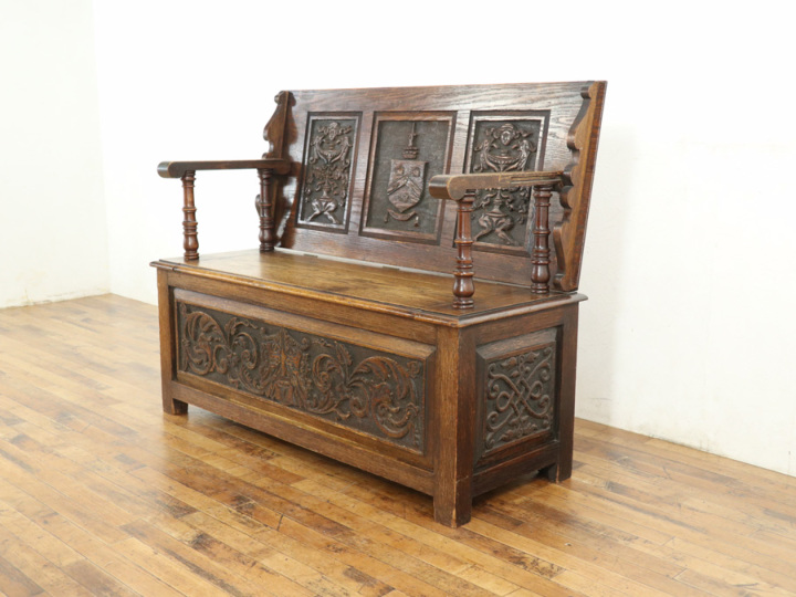 うっとり眺めて座って思索 イギリスアンティーク家具 モンクスベンチ