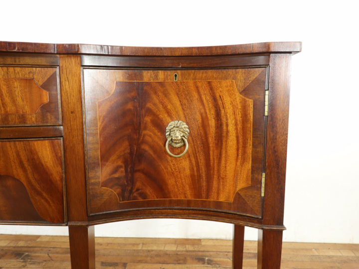 マホガニー材の美しい表情をたのしむ 英国サイドボード 59803