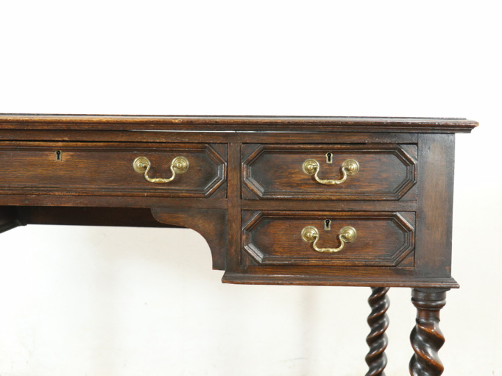 イギリスアンティーク家具 ツイストレッグも魅力 イギリスアンティーク家具 デスク 59839
