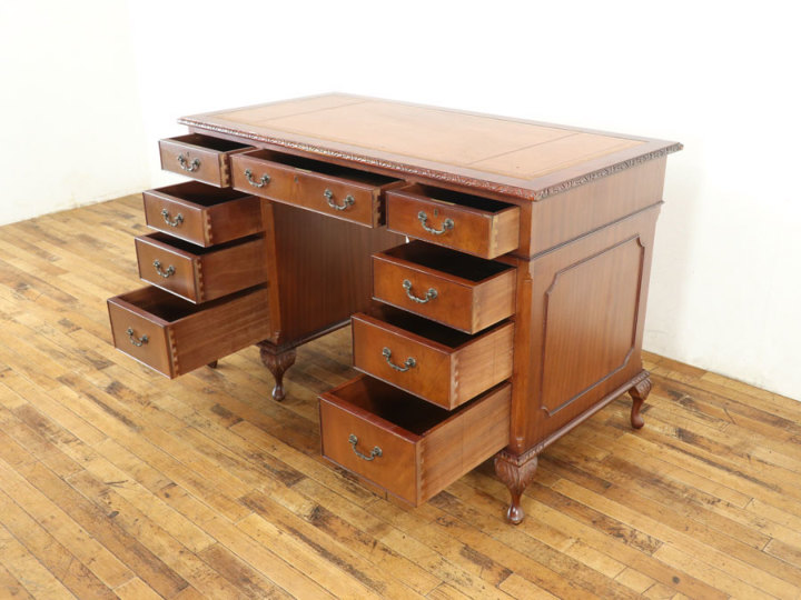 特徴的な足のデザイン 両袖机 デスク 59864 アンティーク家具 ウェブ