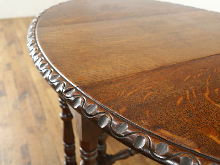 美しいターニングレッグと杢目 ゲートレッグテーブル 59883