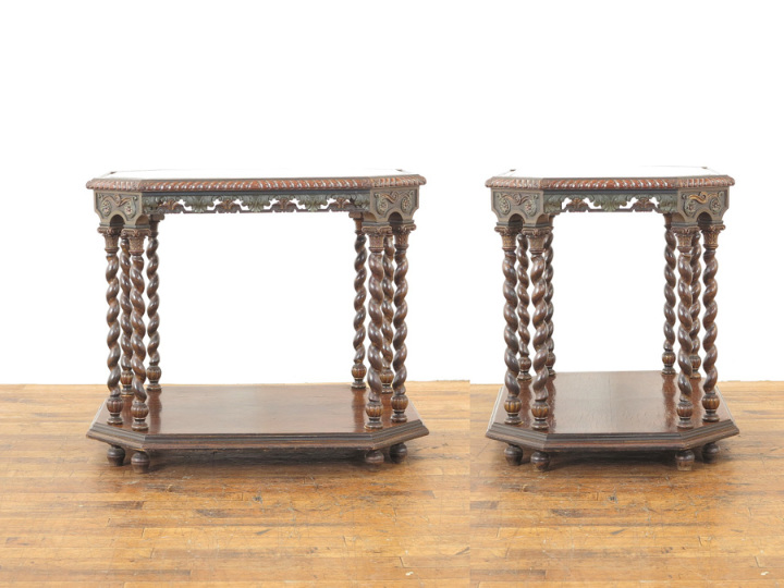 繊細な彫刻とかわいいペイントのサイドテーブル 63058 アンティーク