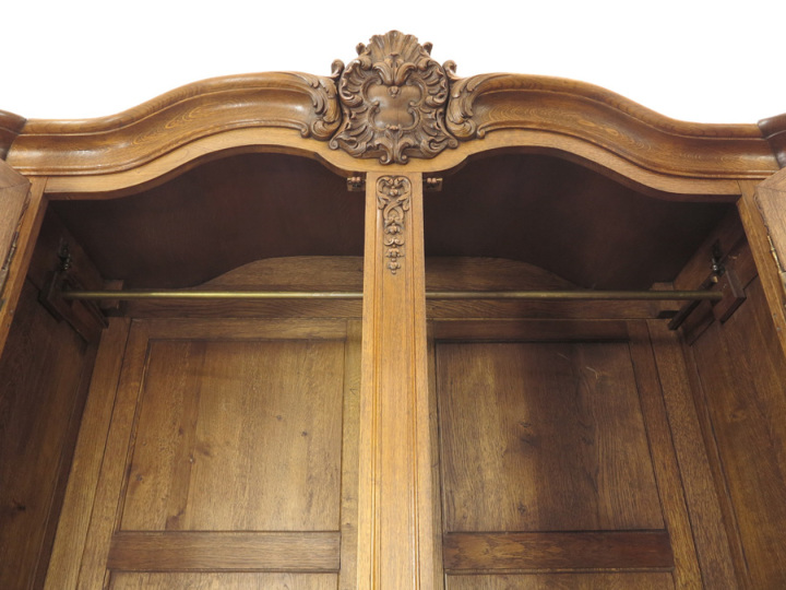 圧倒されるような存在感 ワードローブ 63180 アンティーク家具 ウェブ