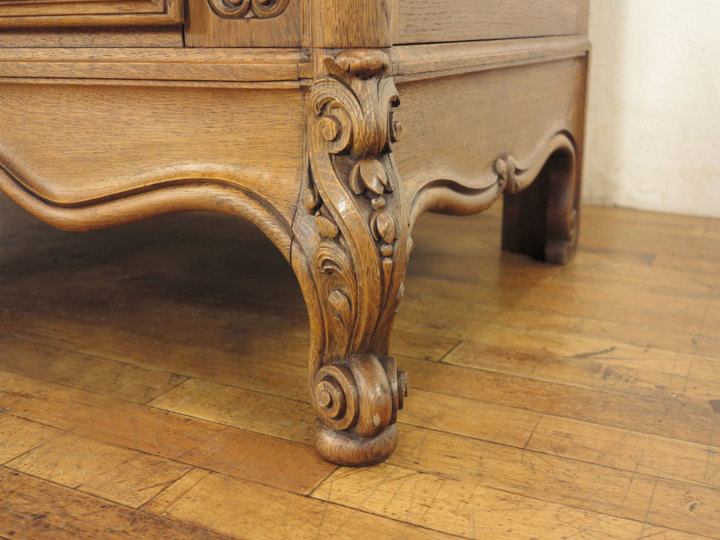 圧倒されるような存在感 ワードローブ 63180 アンティーク家具 ウェブ