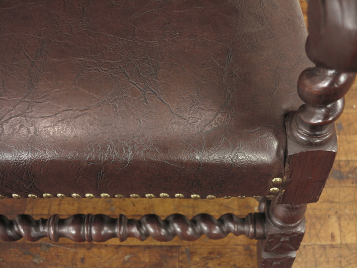 ルイ13世様式アームチェア 63188a アンティーク家具 ウェブサイト商品