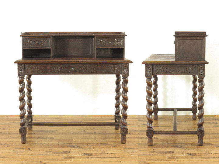 かっこいい彫刻 デスク 63576 アンティーク家具 ウェブサイト商品一覧