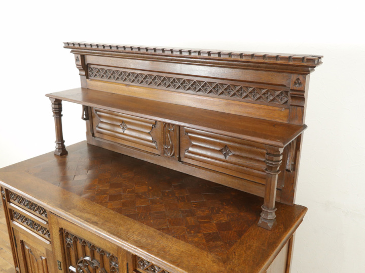 ゴシックスタイル キャビネット 63874 アンティーク家具 ウェブサイト