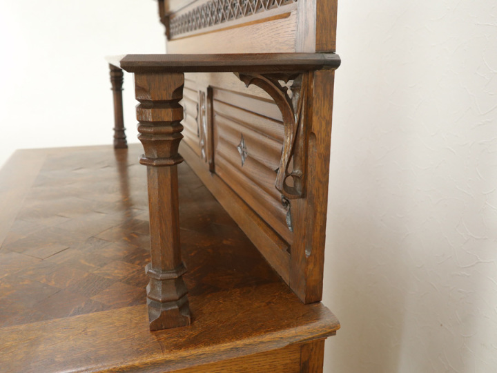 ゴシックスタイル キャビネット 63874 アンティーク家具 ウェブサイト