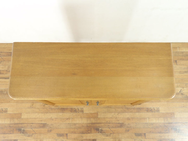 フランスアンティーク　収納家具 薄型のサイズも魅力 キャビネット 64170 アンティーク家具 ウェブ