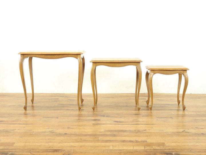 ウッドトップタイプの猫脚ネストテーブル 64224 アンティーク