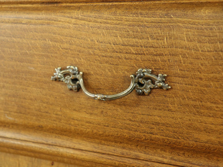 素朴で落ち着く雰囲気 フランスチェスト 64258 アンティーク家具