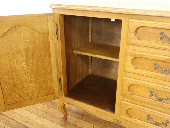 アンティーク　サイドキャビネット サイドボードのようなレイアウト サイドキャビネット 64268