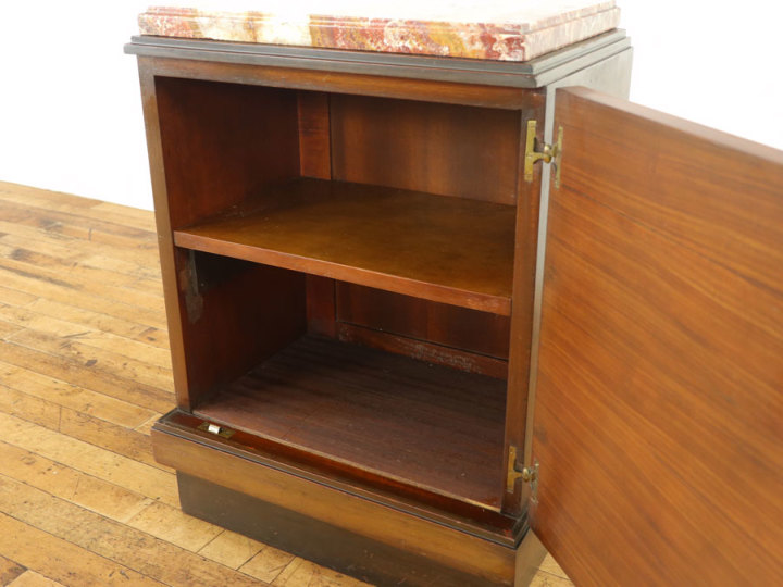 アンティーク　ナイトテーブル 大理石天板のナイトテーブル 64278 アンティーク家具 ウェブサイト商品