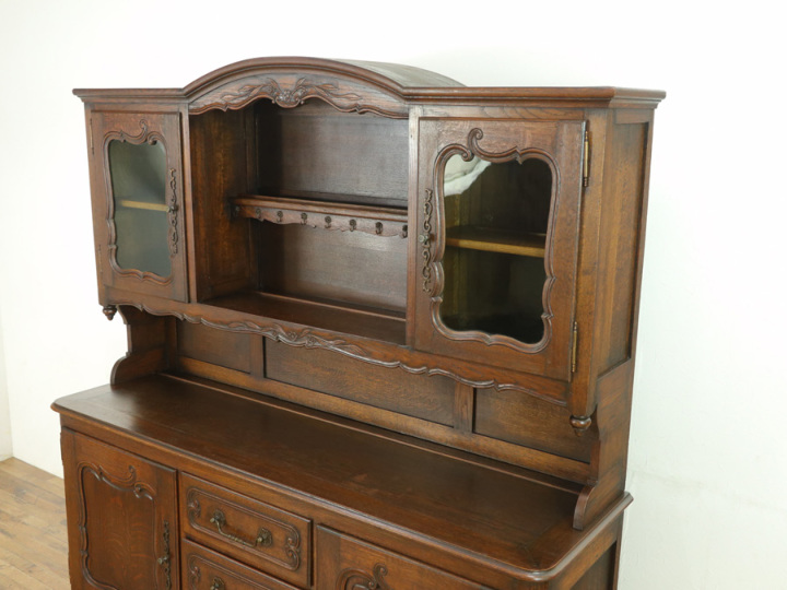 圧倒的存在感とたっぷりの収納 キャビネット 64352 アンティーク家具